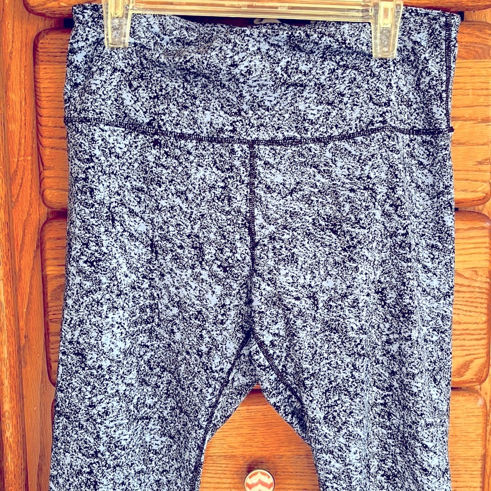 Kirkland Signature XXL cropped Leggings excellent condition